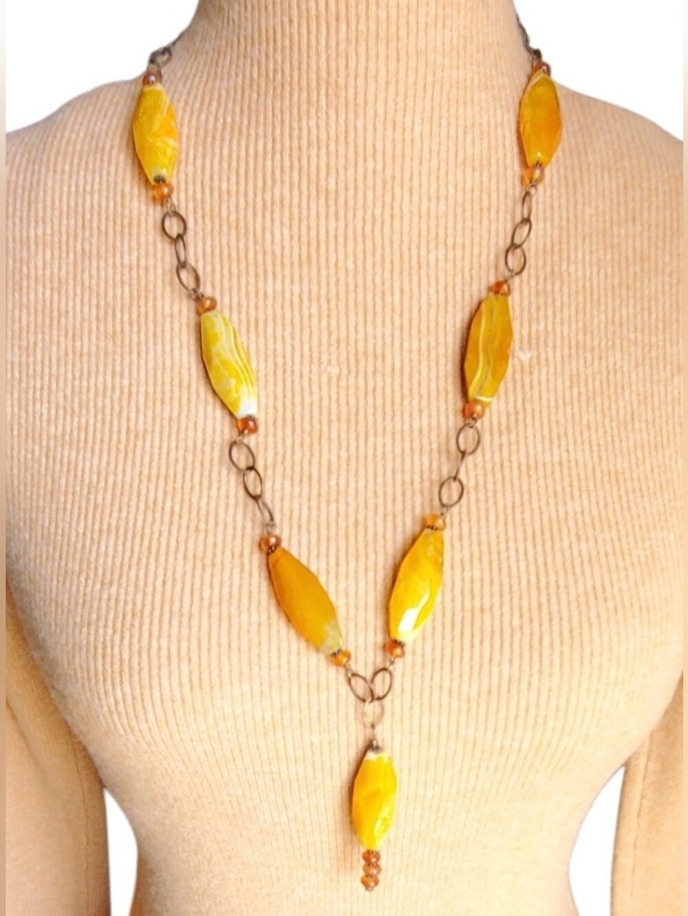 Vtg. Yellow Orange Agate Stones Necklace